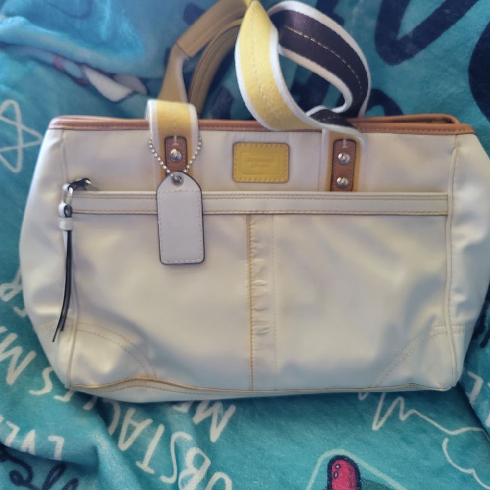 Coach Cream and Tan Shoulder Bag
